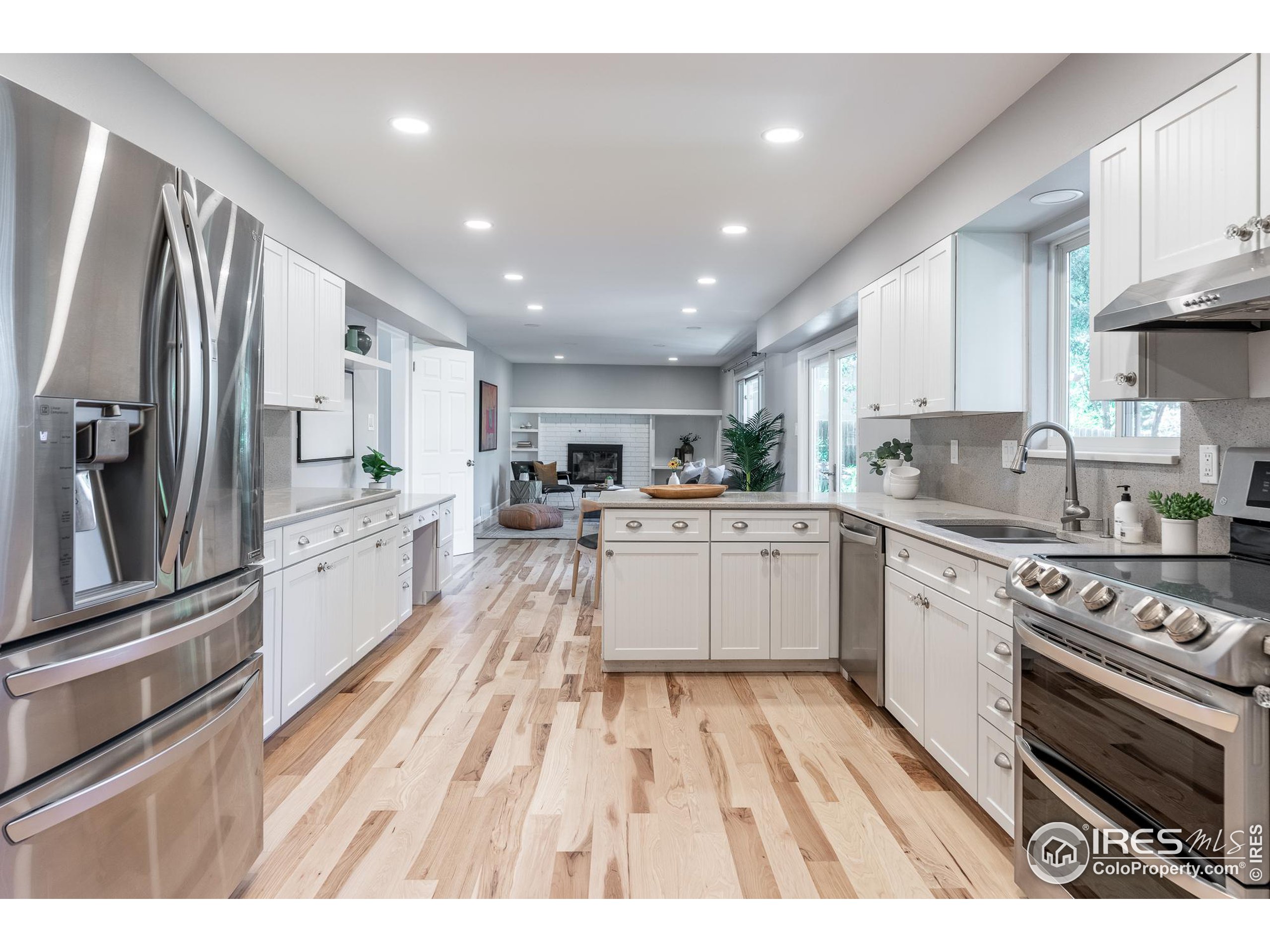 7357 Glacier View Rd