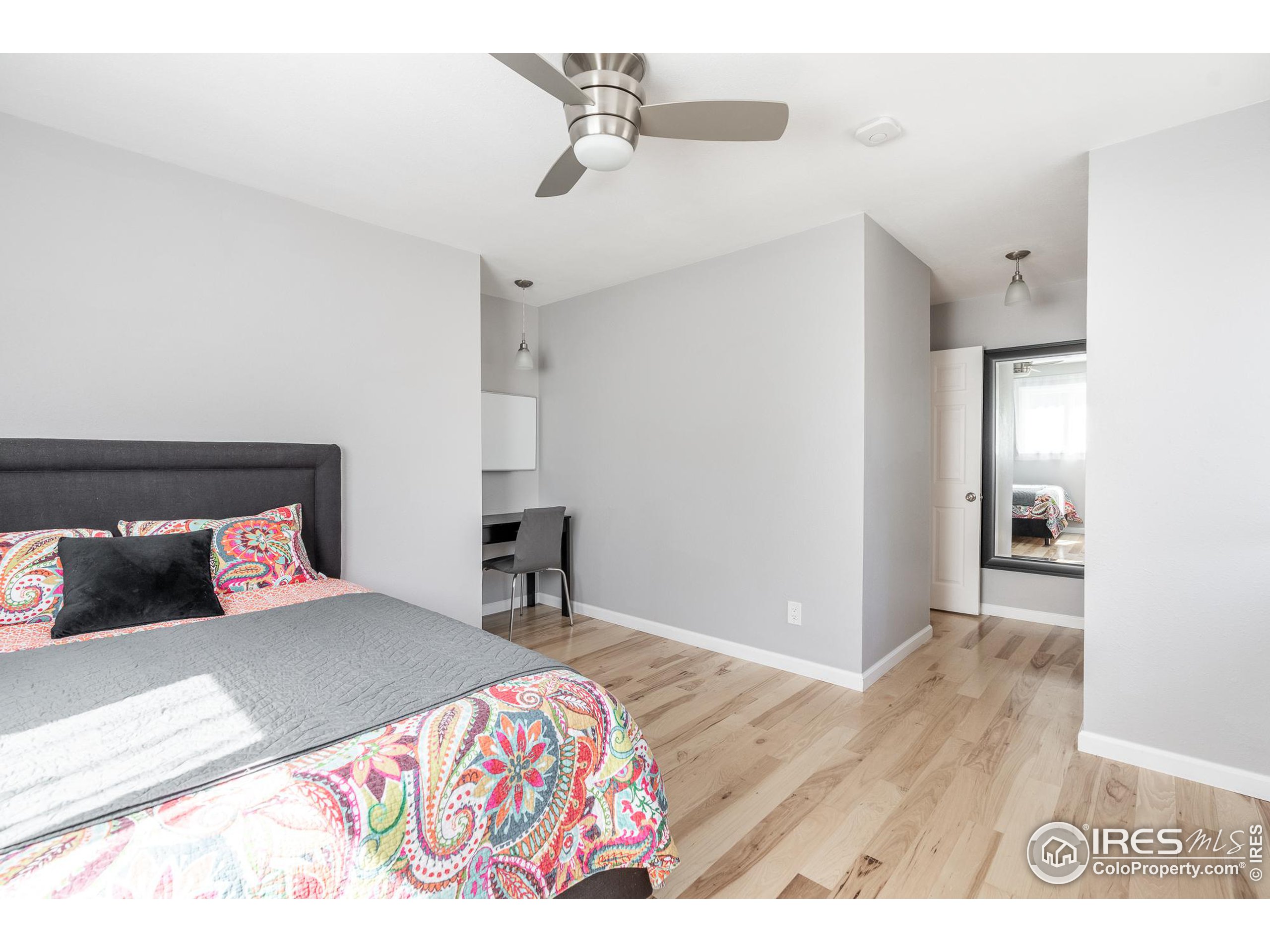 7357 Glacier View Rd