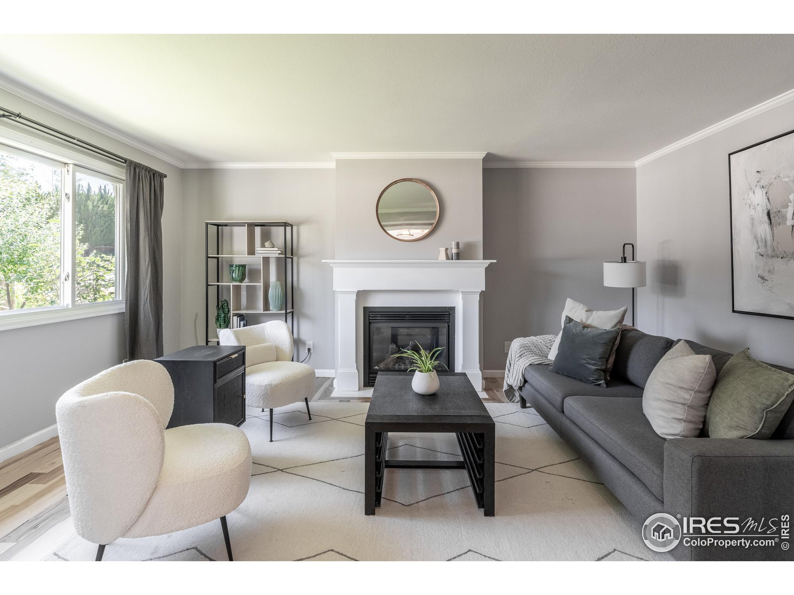 7357 Glacier View Rd