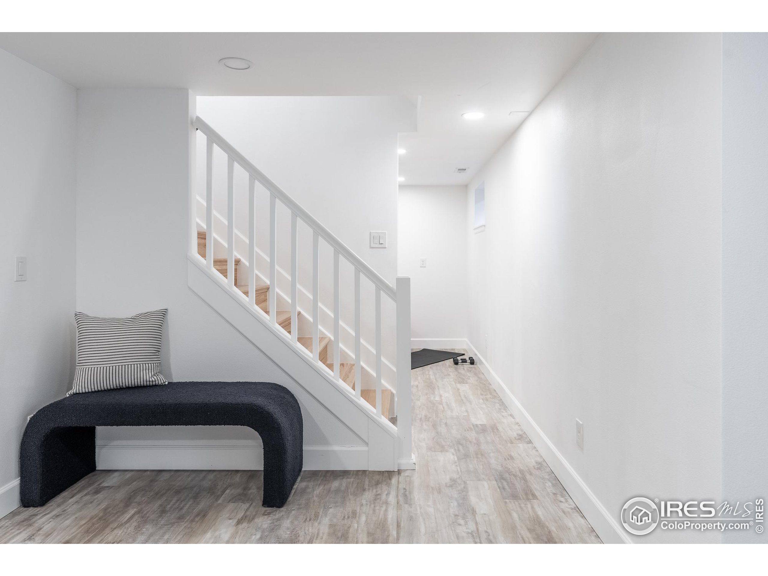 7357 Glacier View Rd