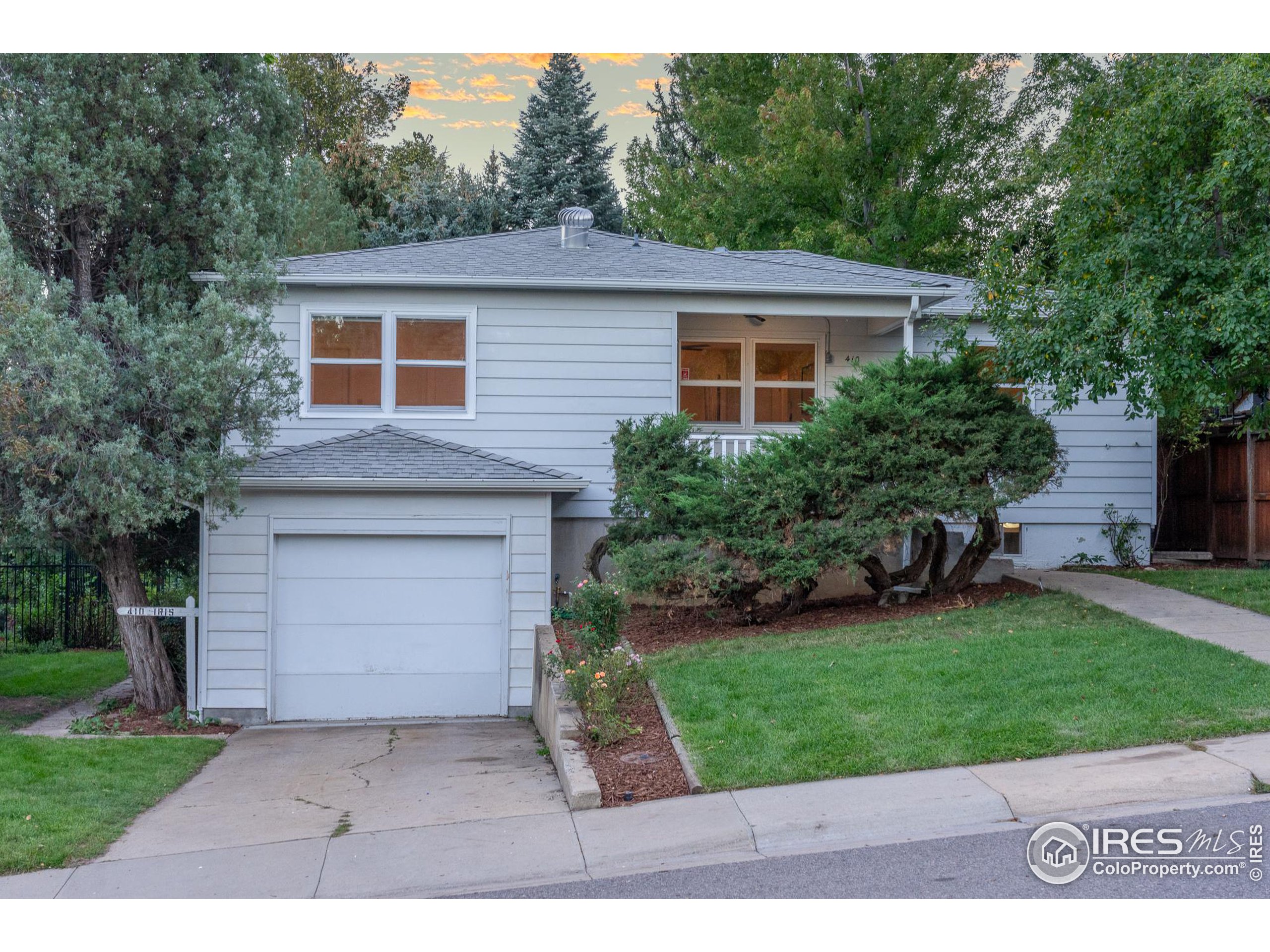 410 Iris Ave