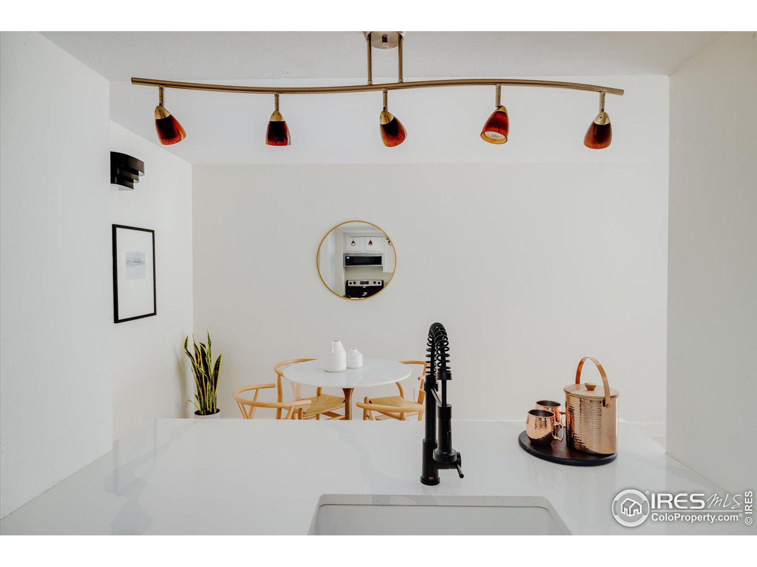 1111 Maxwell Ave Unit: 108