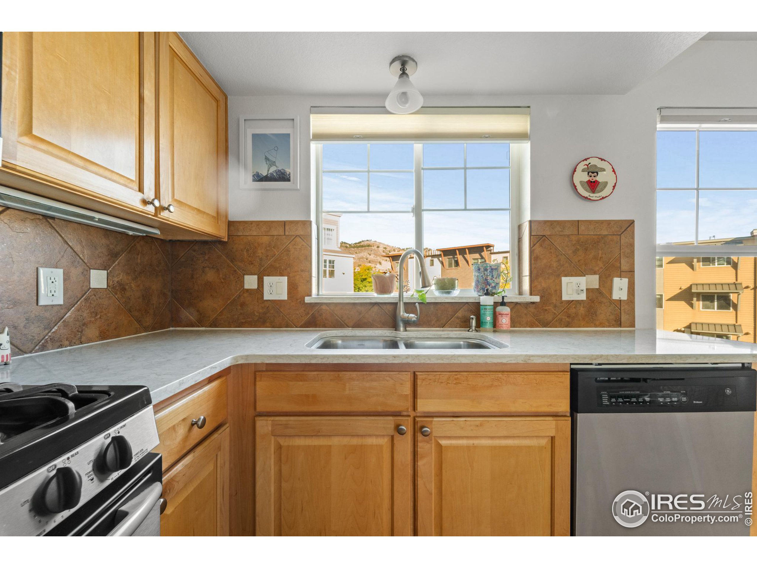 801 Chinle Ave Unit: 8E