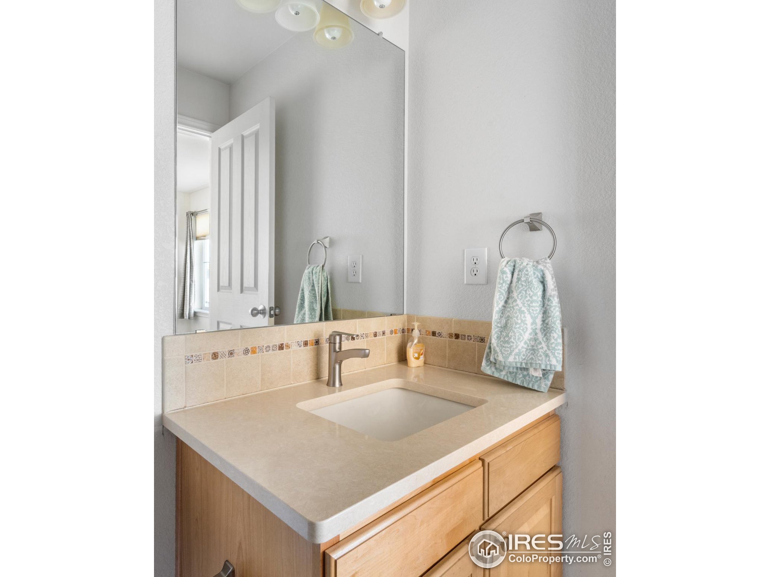 801 Chinle Ave Unit: 8E