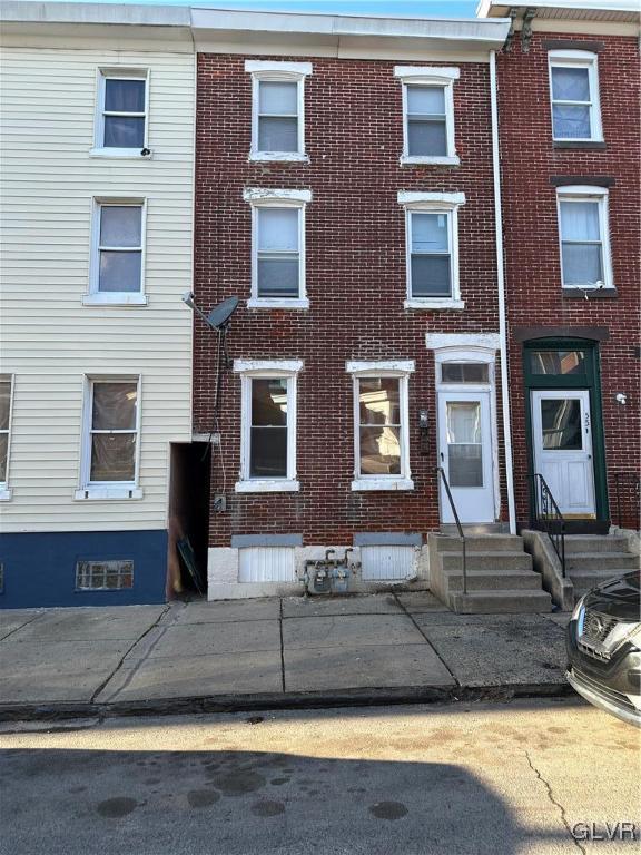 549 Kohn Street 1
