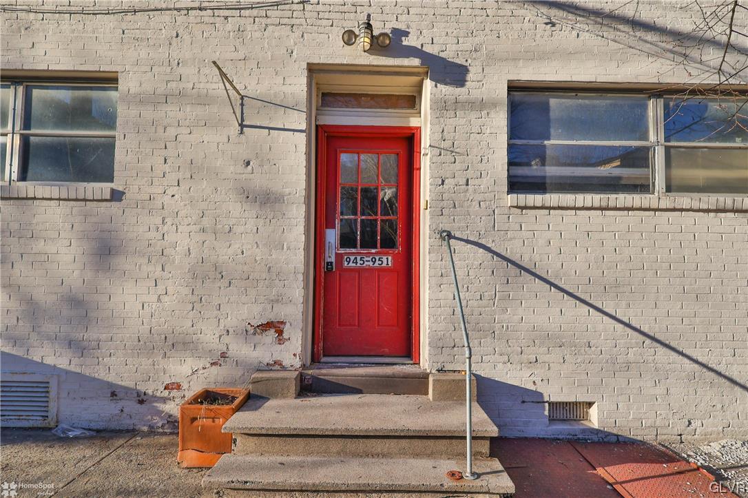 943 West Chew Street 2