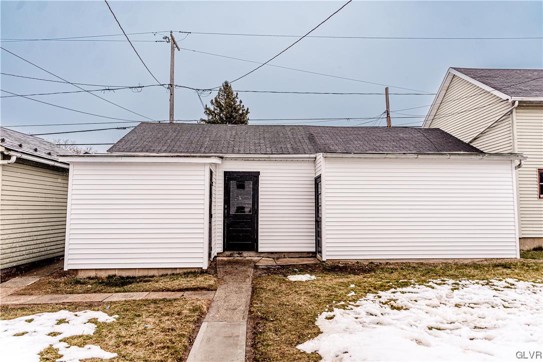 1025 Main Street