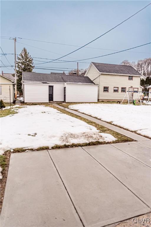 1025 Main Street