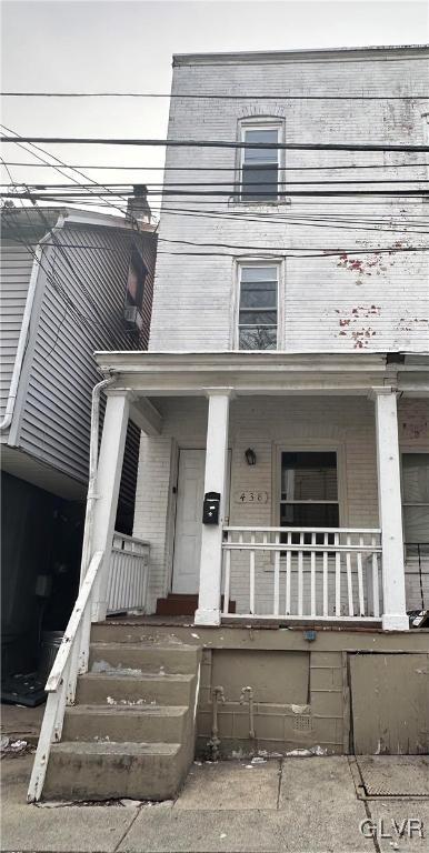 438 North Hall Street
