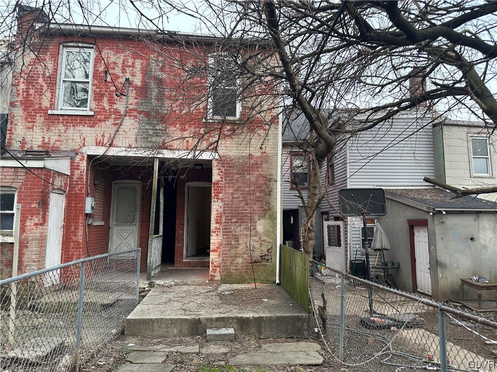 438 North Hall Street