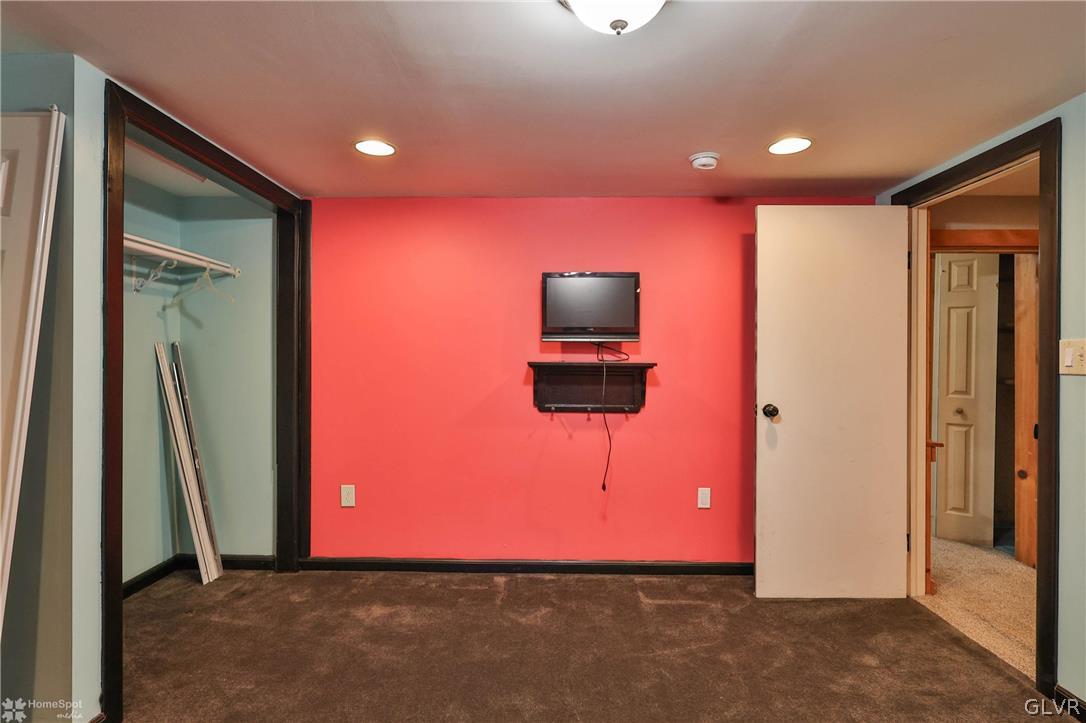3507 Center Street