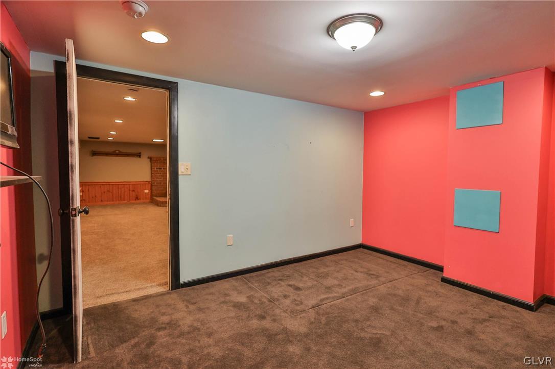 3507 Center Street