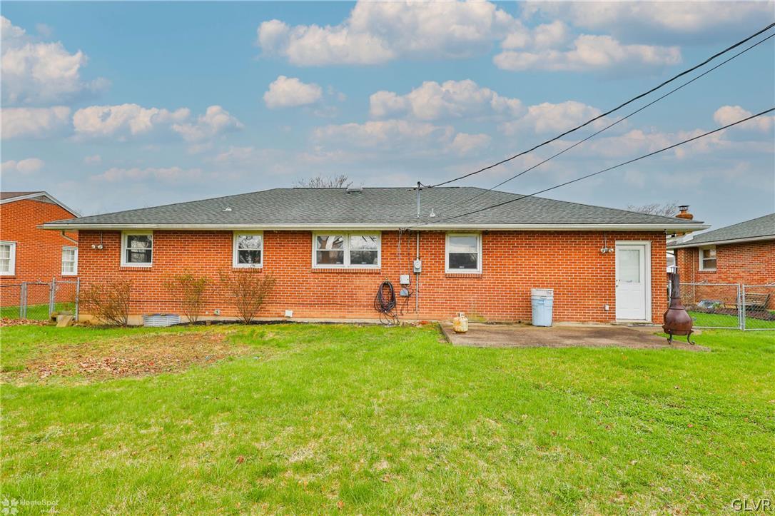 3507 Center Street