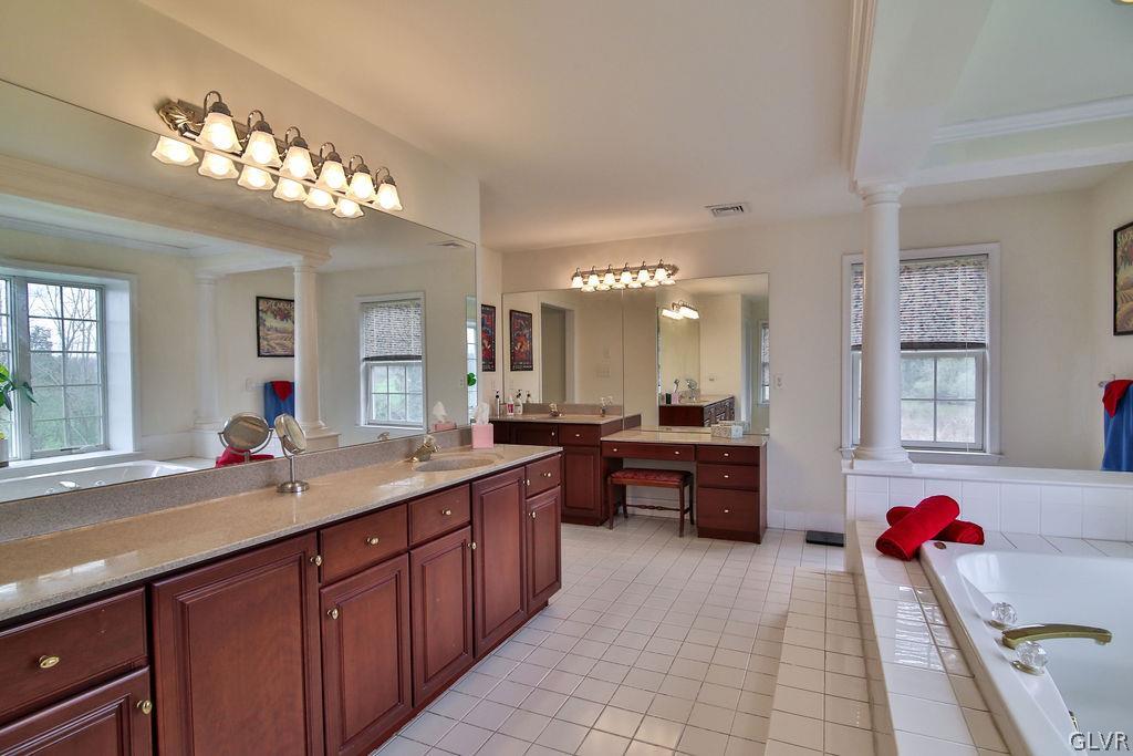 1044 Old Bethlehem Road