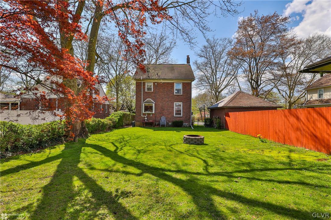 219 North 15Th Street
