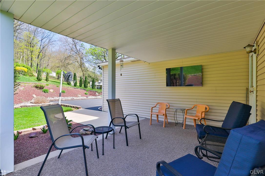 4300 Primrose Lane