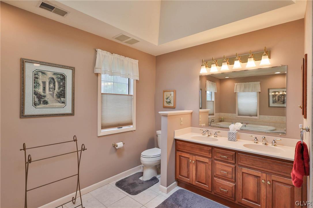 4300 Primrose Lane