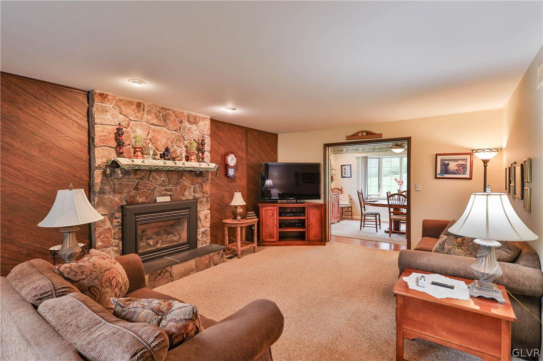4300 Primrose Lane