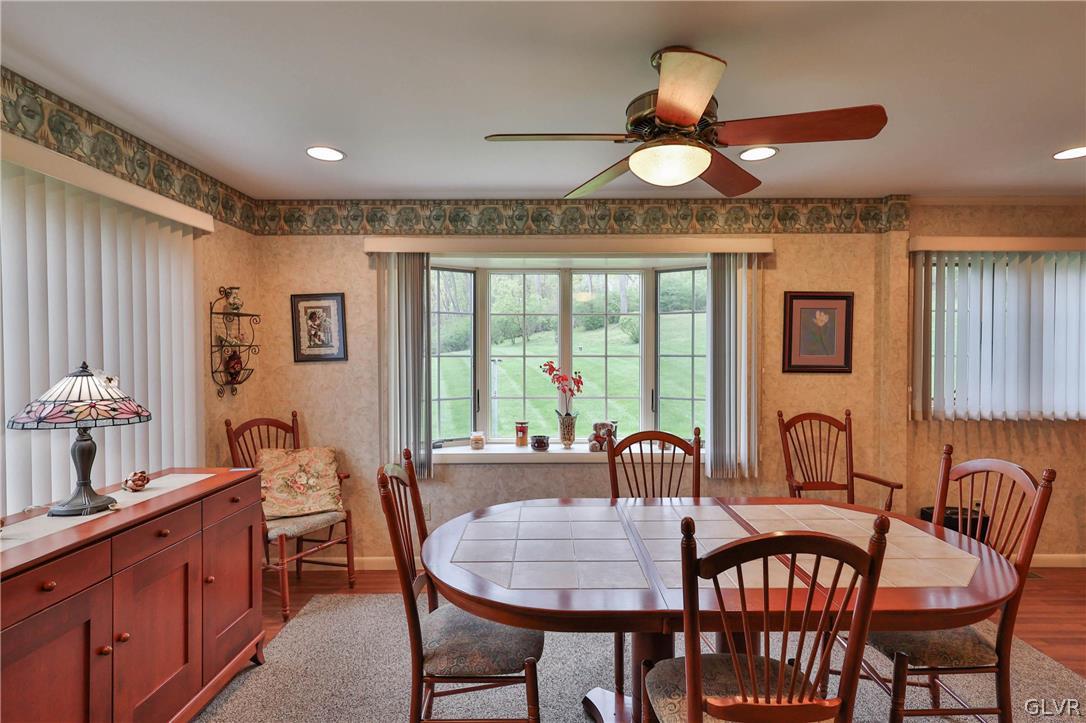 4300 Primrose Lane