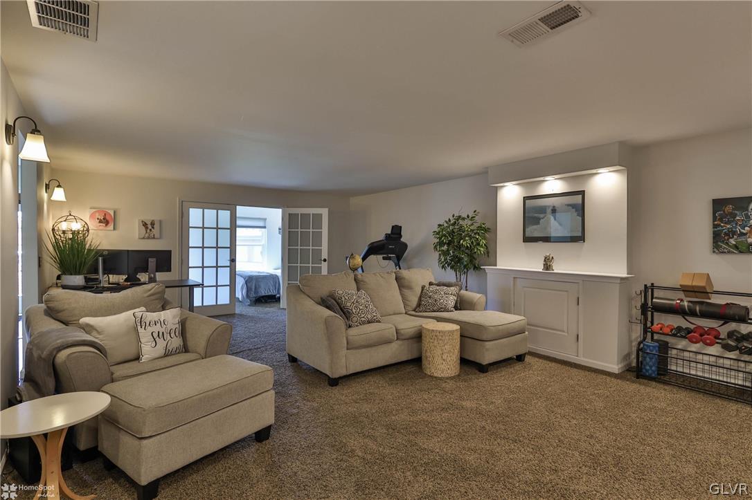 4540 Bank Circle