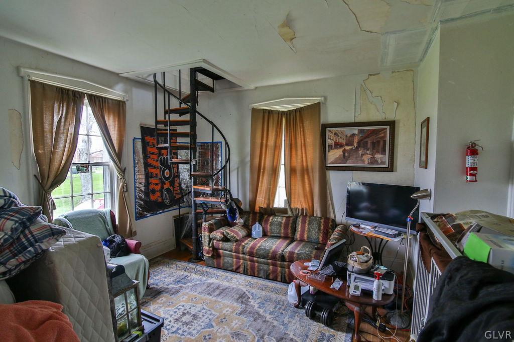 1042 Old Bethlehem Road