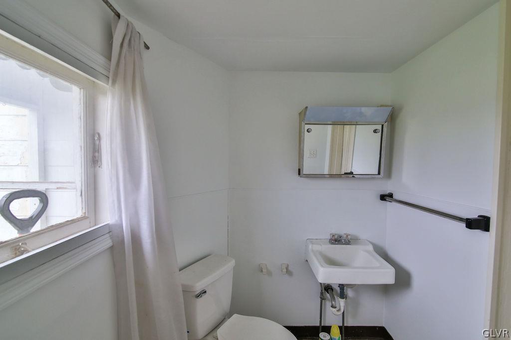 1042 Old Bethlehem Road