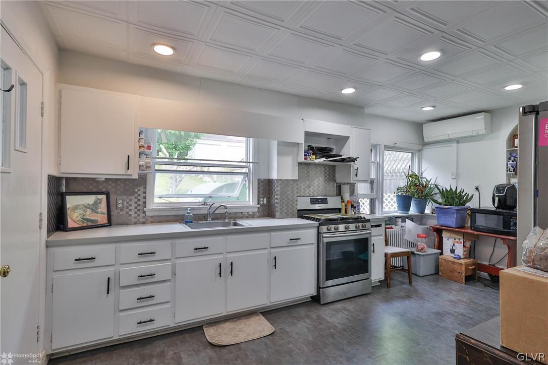 330 2nd Street