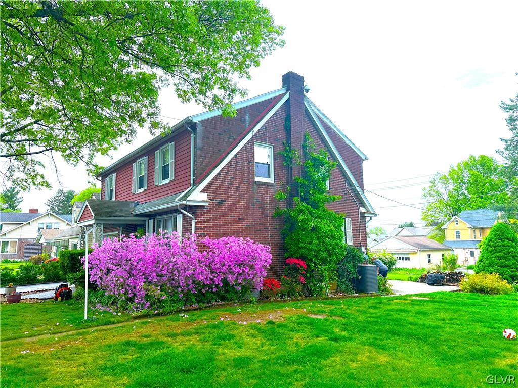 1612 Elliott Avenue