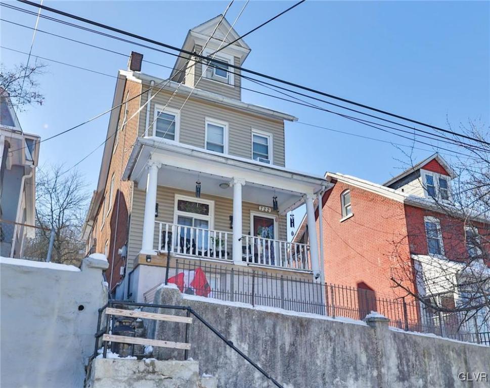 722 Hillside Avenue