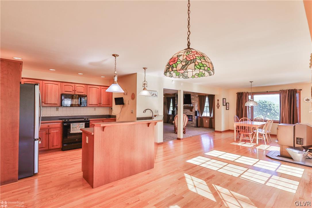 970 Pear Road