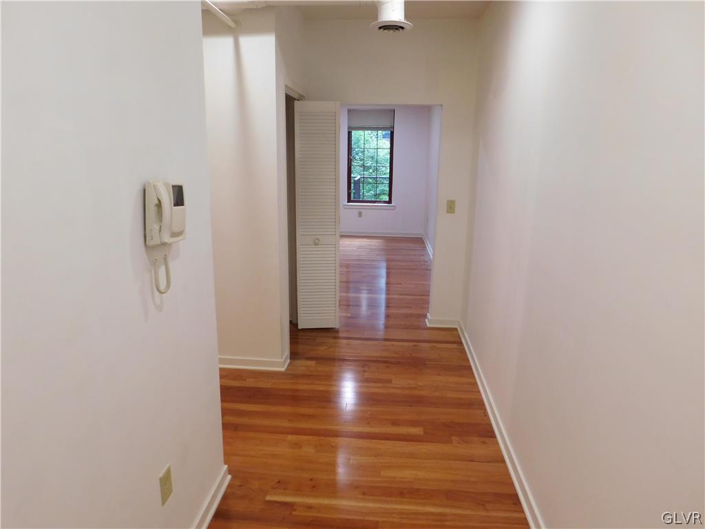 11 West 2nd Street 212