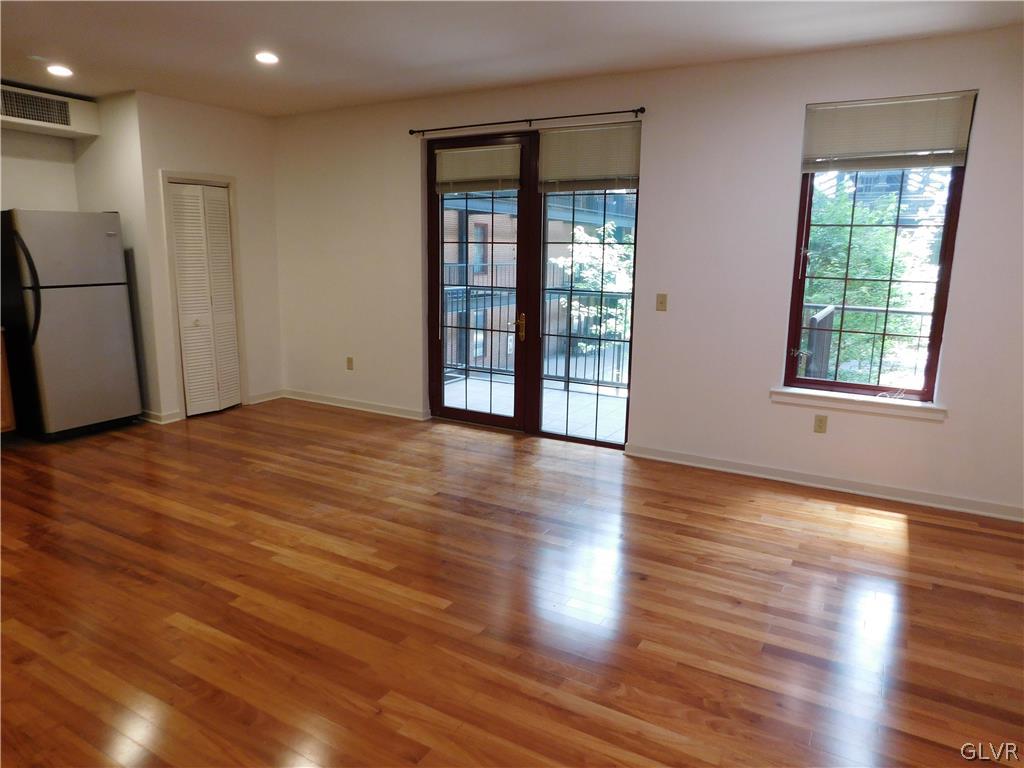 11 West 2nd Street 212