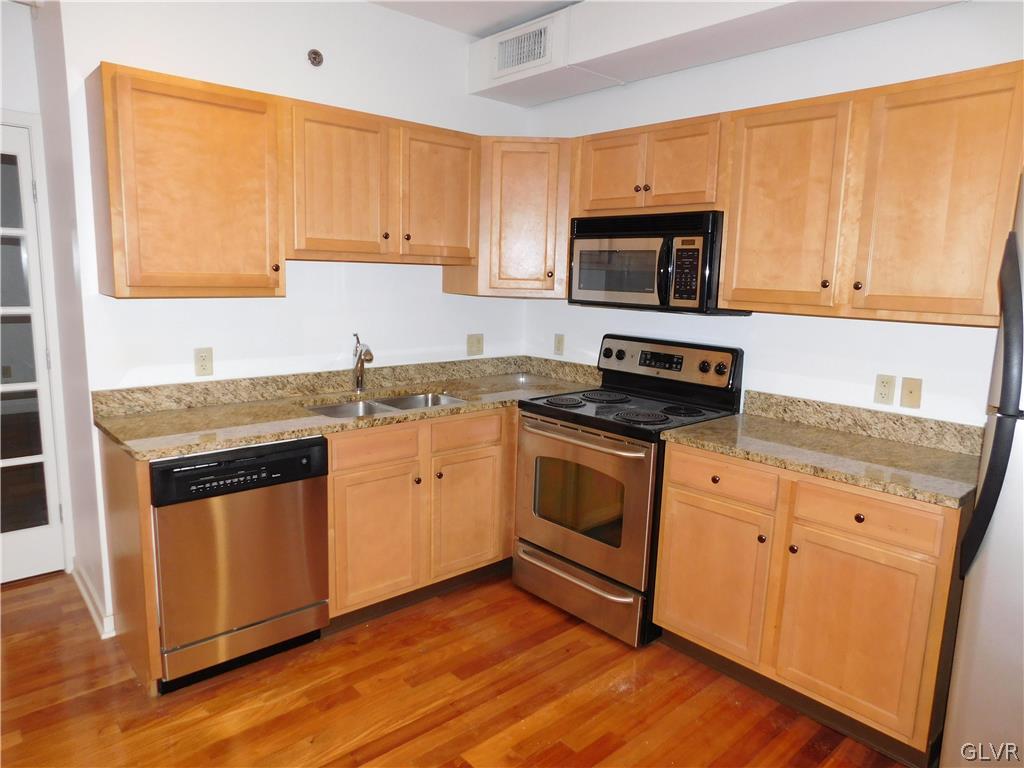11 West 2nd Street 212