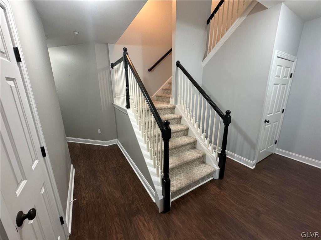 1169 Meadow Lark Way