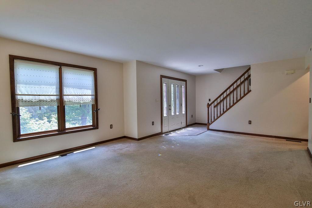 103 Smiley Lane