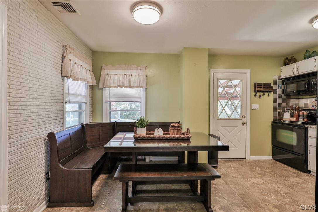 2953 Avon Road