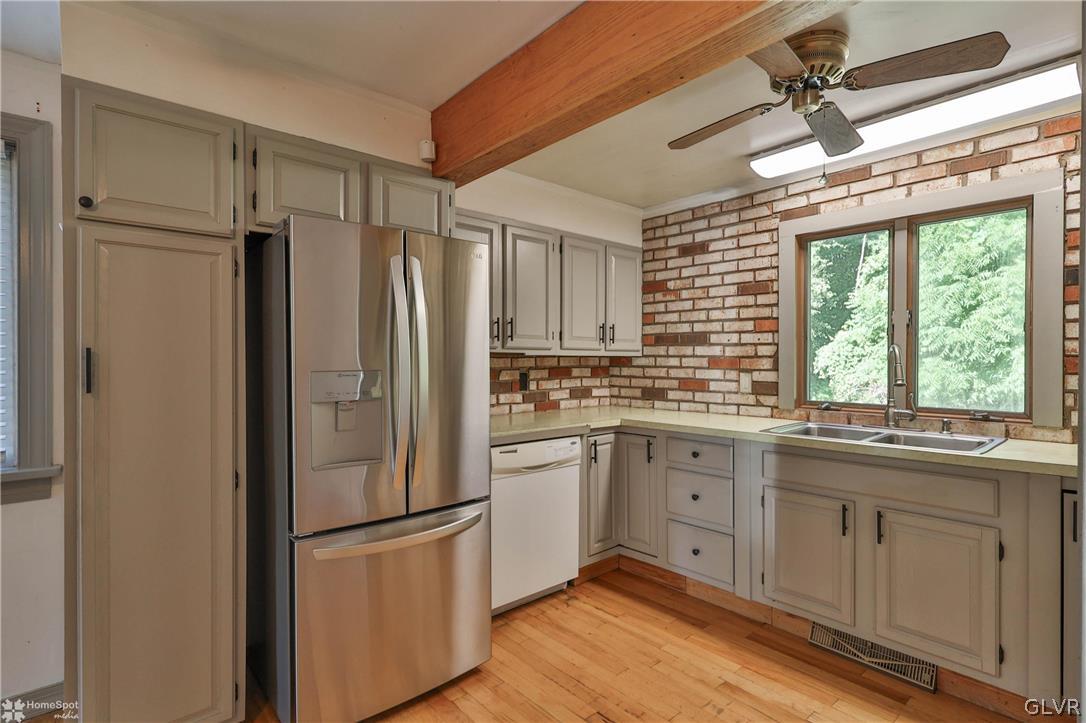 38 10Th Street