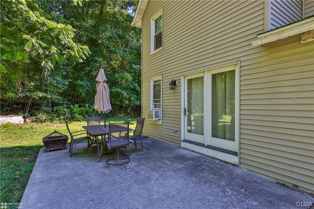38 10Th Street