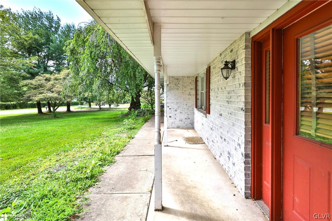 2785 Old Post Road