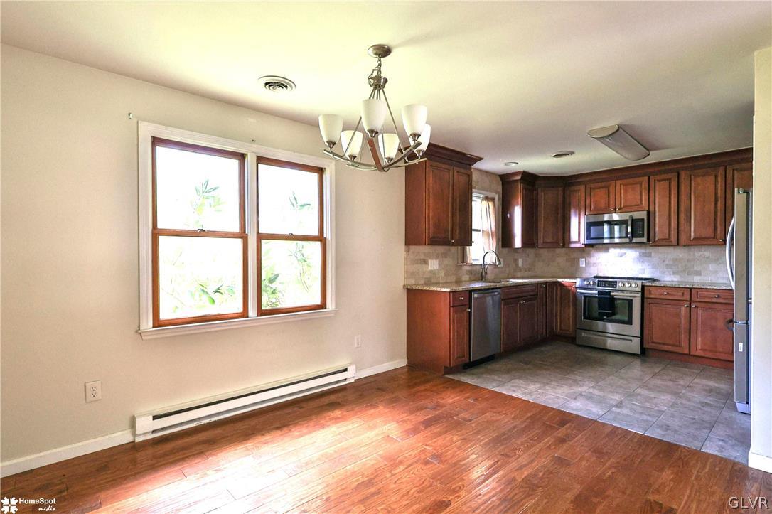 2785 Old Post Road
