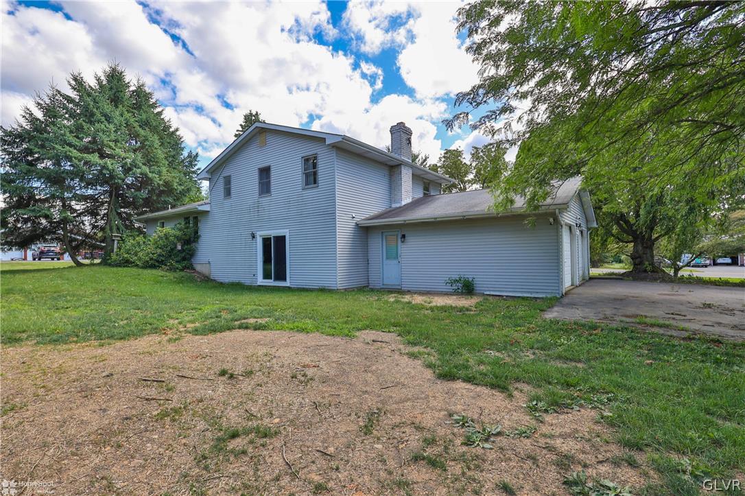 2785 Old Post Road