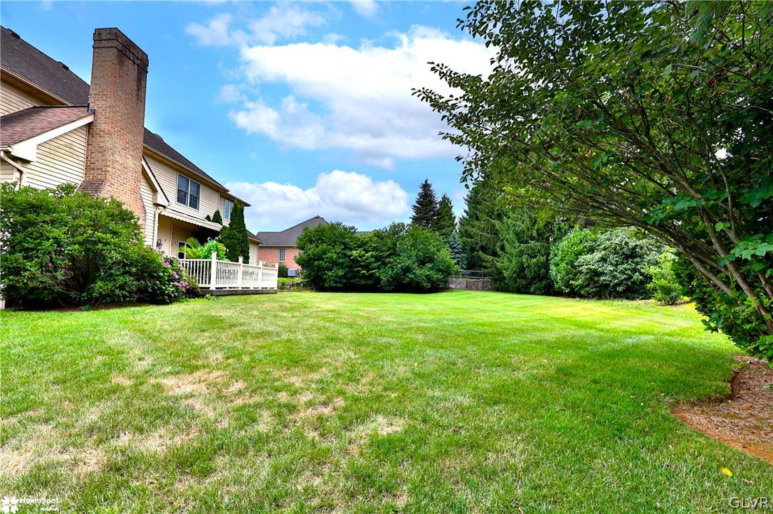 2717 Kingsbridge Lane