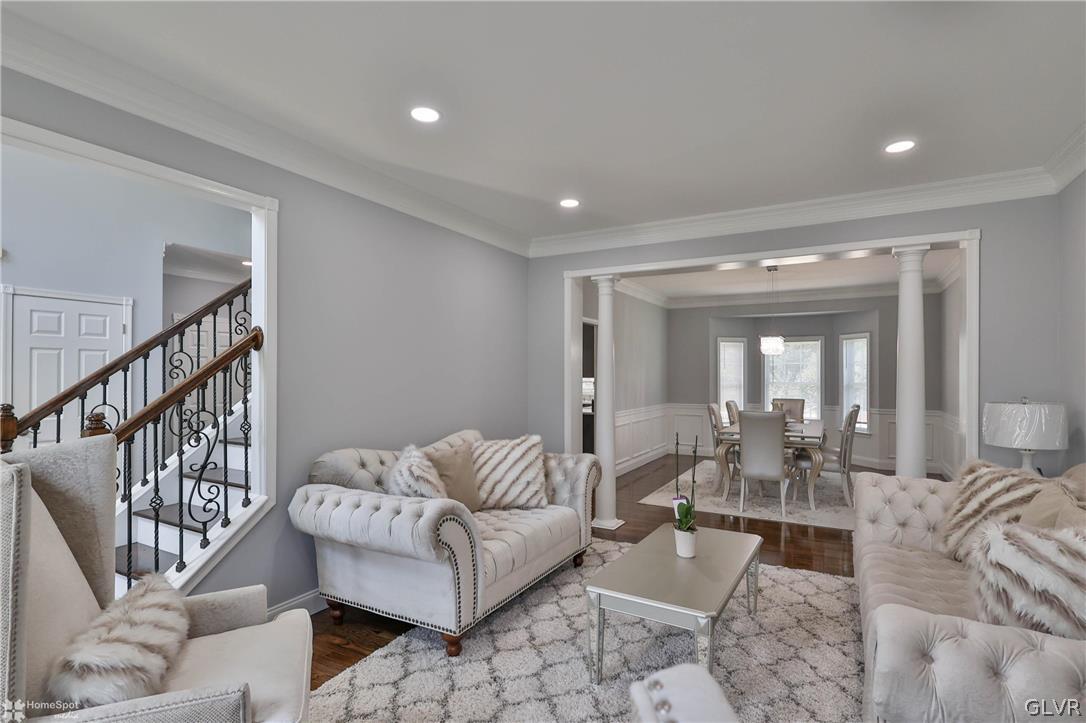 3836 Buck Hill Circle