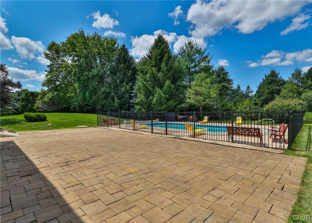 3836 Buck Hill Circle
