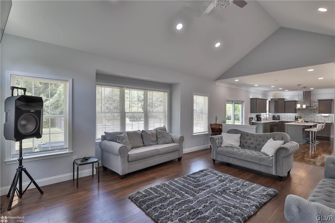 3836 Buck Hill Circle
