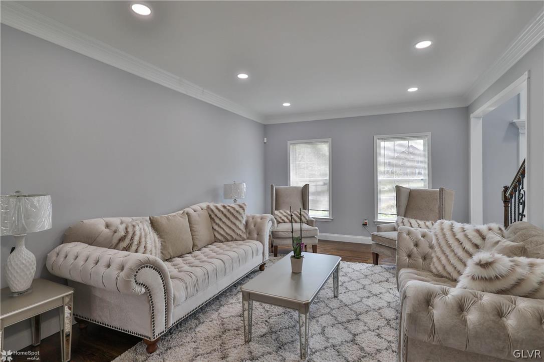 3836 Buck Hill Circle