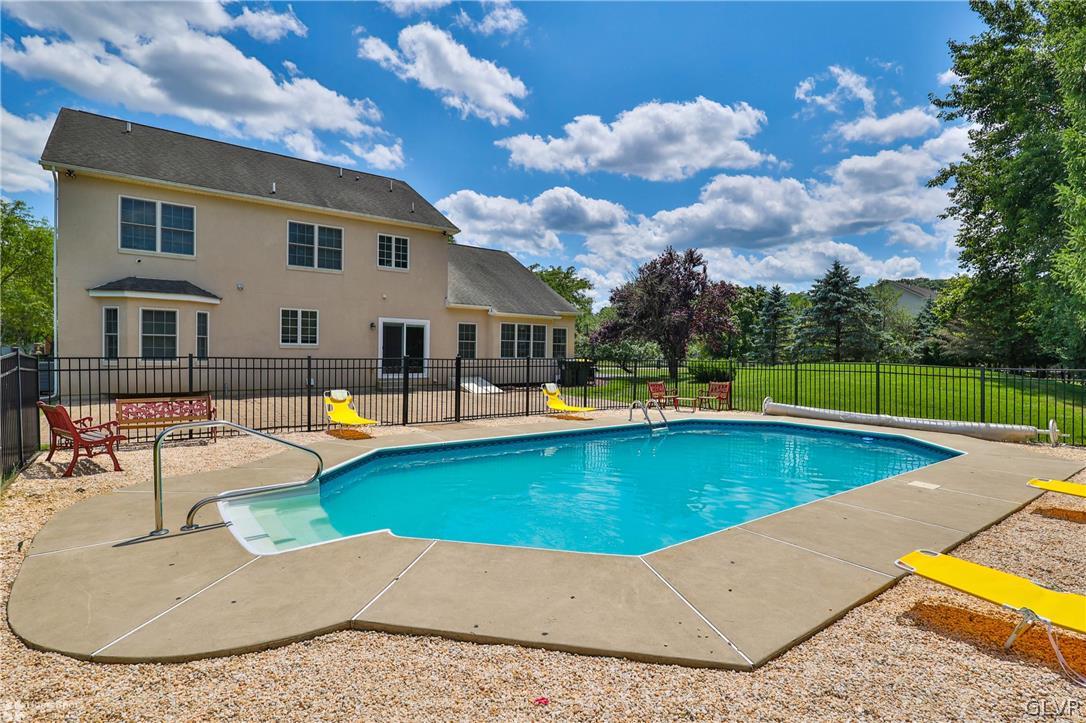 3836 Buck Hill Circle