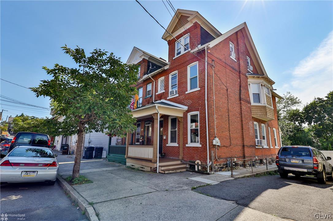 435 Pawnee Street