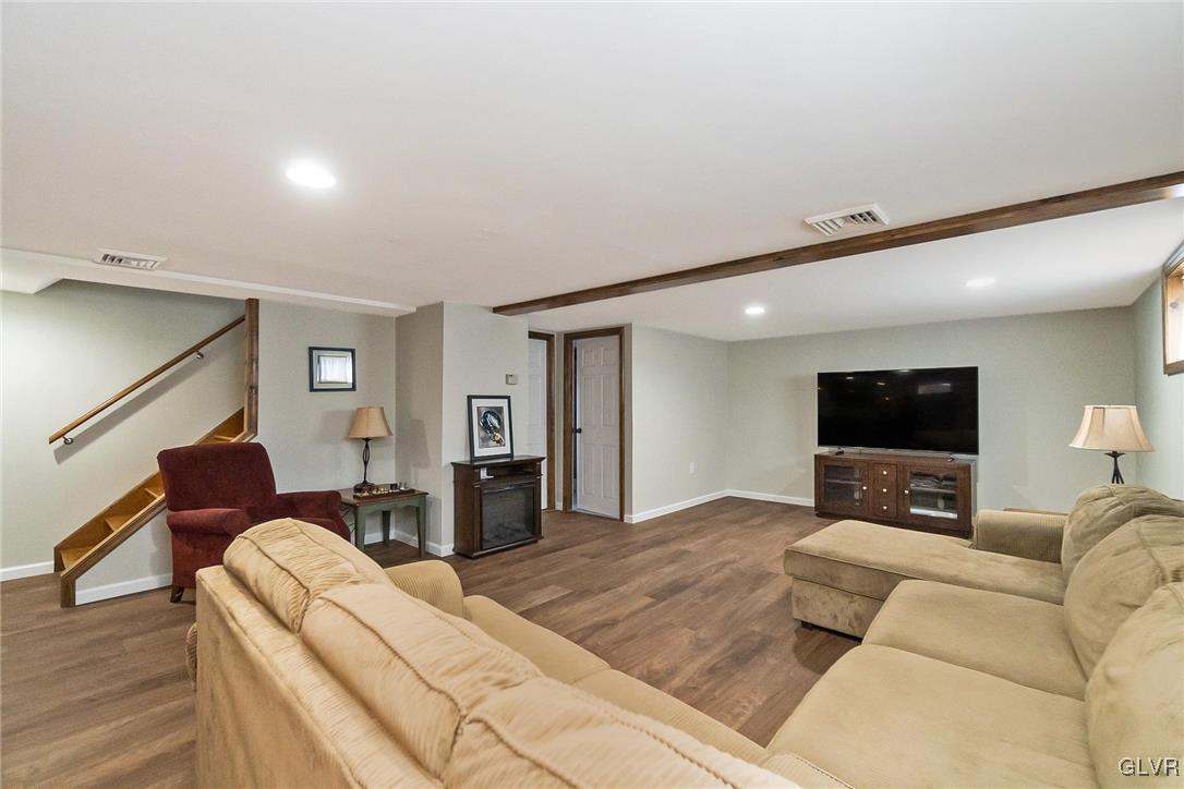 946 East Elm Street