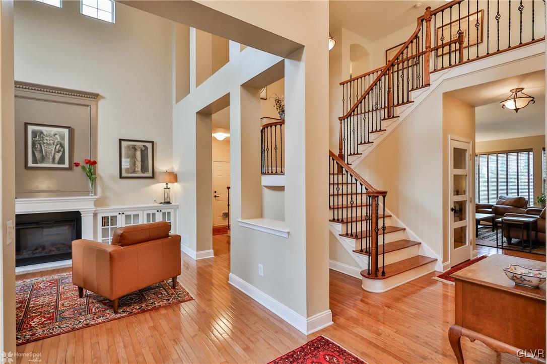 875 Ramblewood Drive